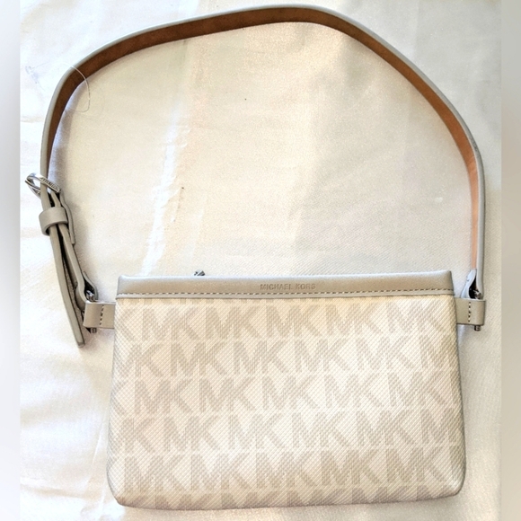 MICHAEL KORS Jet Set Fanny Pack Belt Bag In Shades of Light Gray w/ Logo Medium - Picture 1 of 8